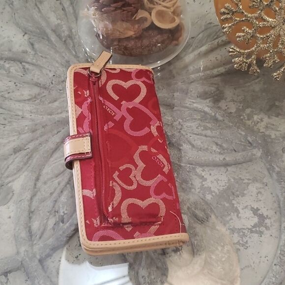 𝅺❤ XOXO Zip Bifold Wallet - Picture 2 of 3